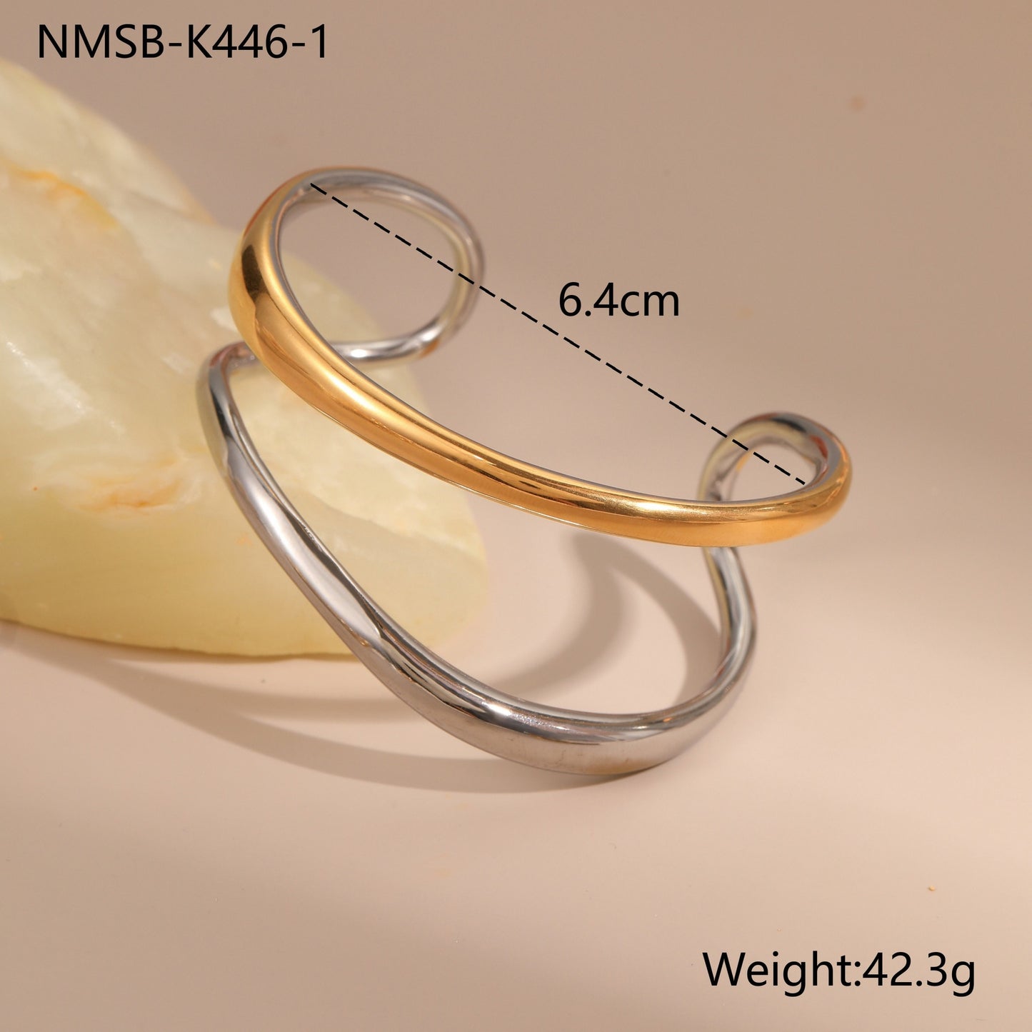 Fashionable Geometric Stainless Steel Cuff Bracelet with 18K Gold Plating for Women