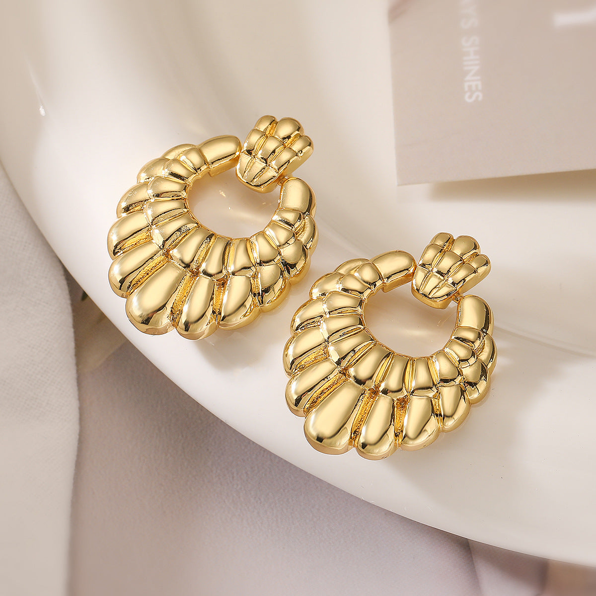 Orecchini Minimalisti Geometrici in Rame con Placcatura in Oro 18K da Donna, Gioielli Irregolari all'Avanguardia di Ispirazione Vintage