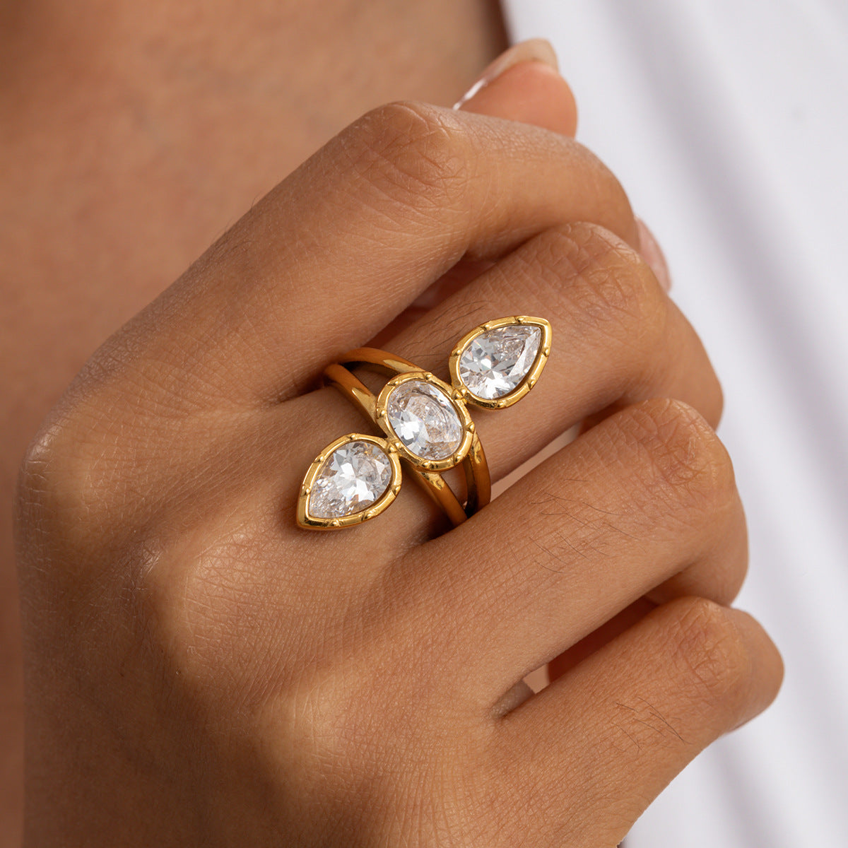 Luxury Geometric Oval Teardrop 18K Gold Plated Stainless Steel Ring with Cubic Zirconia for Women