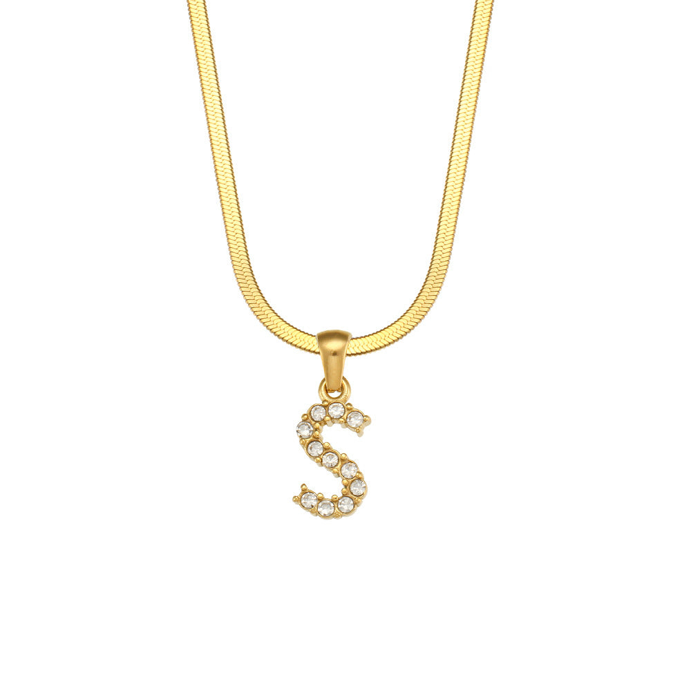 Collana Minimalista con Ciondolo a Lettera in Acciaio Inossidabile con Placcatura in Oro 18K e Zircone su Catena a Serpente Piatta per Donna
