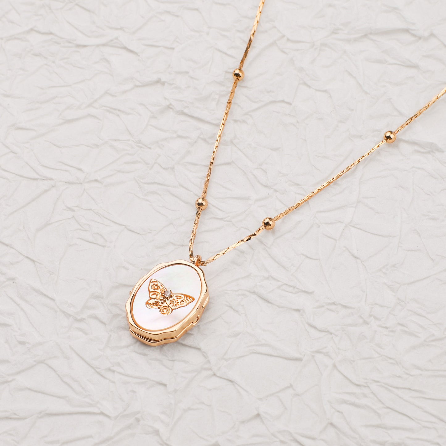 Collana Vintage con Ciondolo a Farfalla in Rame Placcato Oro, Chiusura Regolabile, per Tutti i Giorni