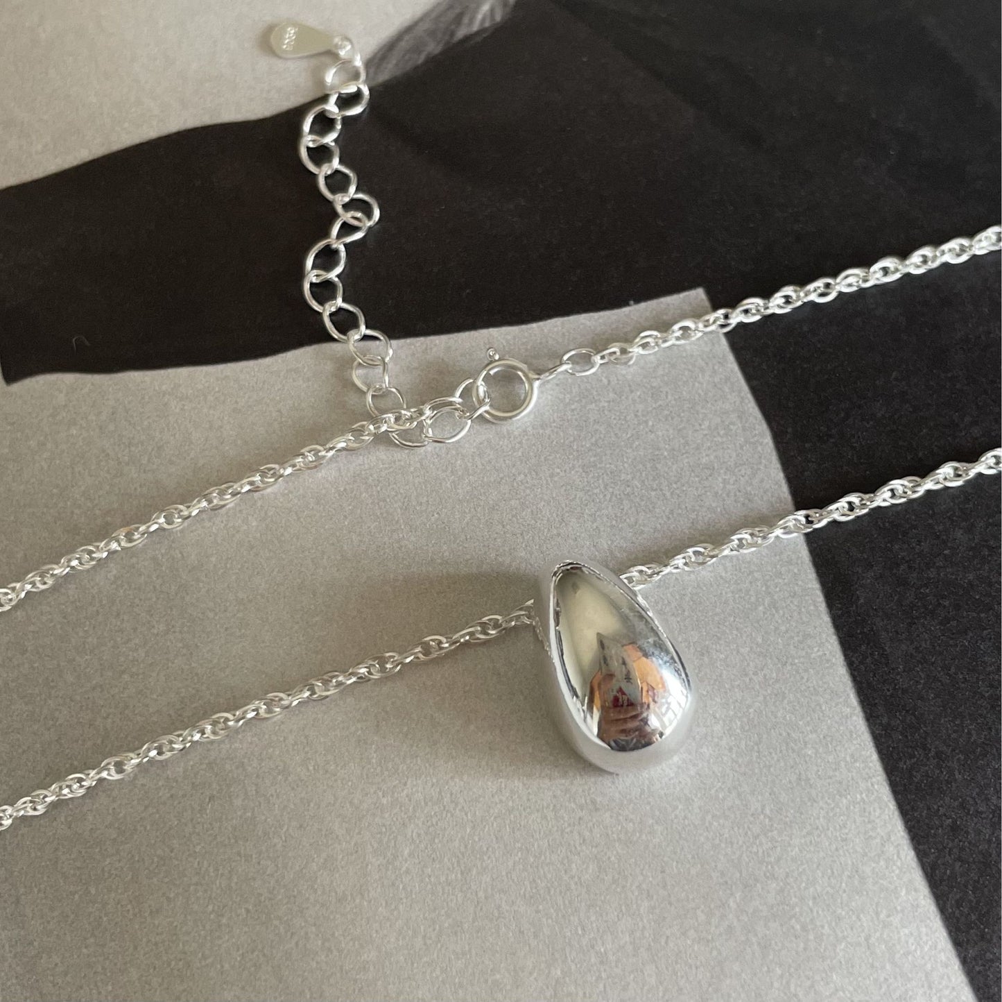Minimalist Silver Teardrop Necklace in 925 Sterling Silver with Geometric Accent, Dainty Cold-Tone Pendant Chain for Women