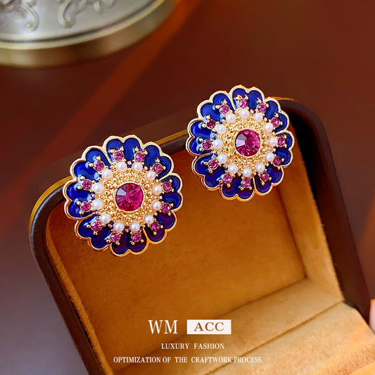 Pendientes de mujer de estilo vintage con forma de flor de perla, base de aleación y baño de oro