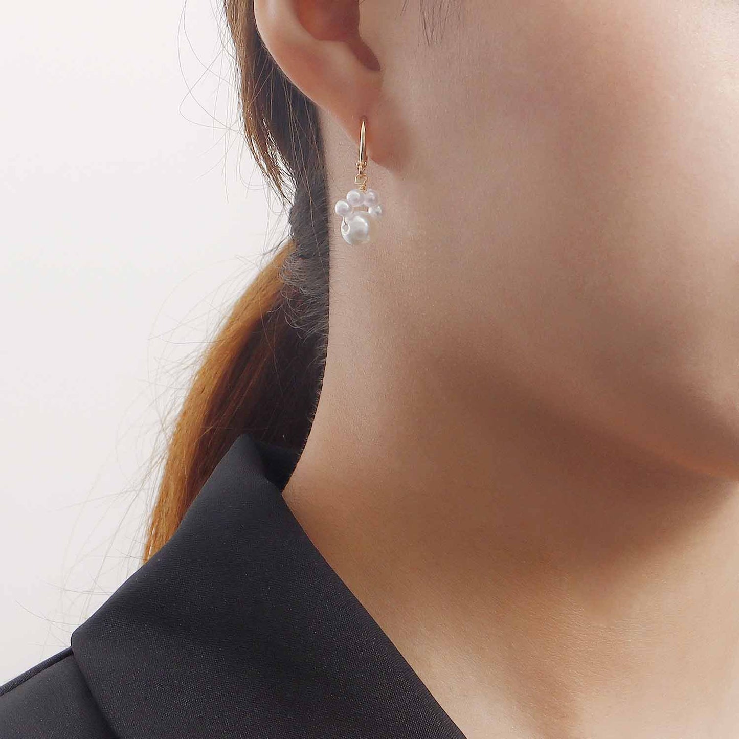 Vintage-Style Geometric Alloy Dog Paw Print Earrings with Electroplated Finish for Women