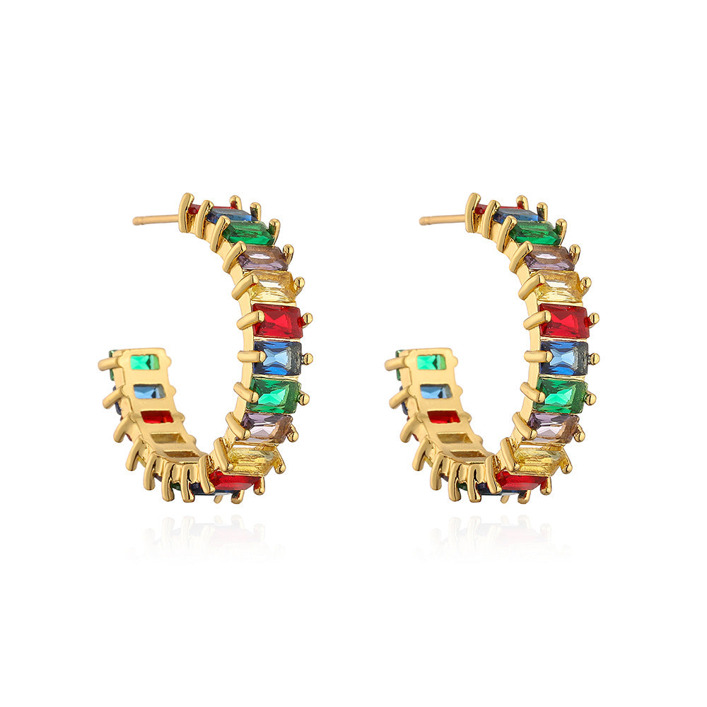 Orecchini da donna minimalisti geometrici asimmetrici in rame con zirconi e placcatura in oro 18K
