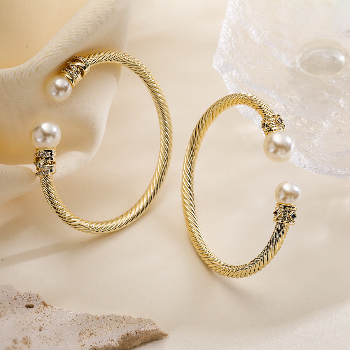 Minimalist Geometric Gold-Plated Copper Bracelet with Zirconia and Pearl Accents for Women