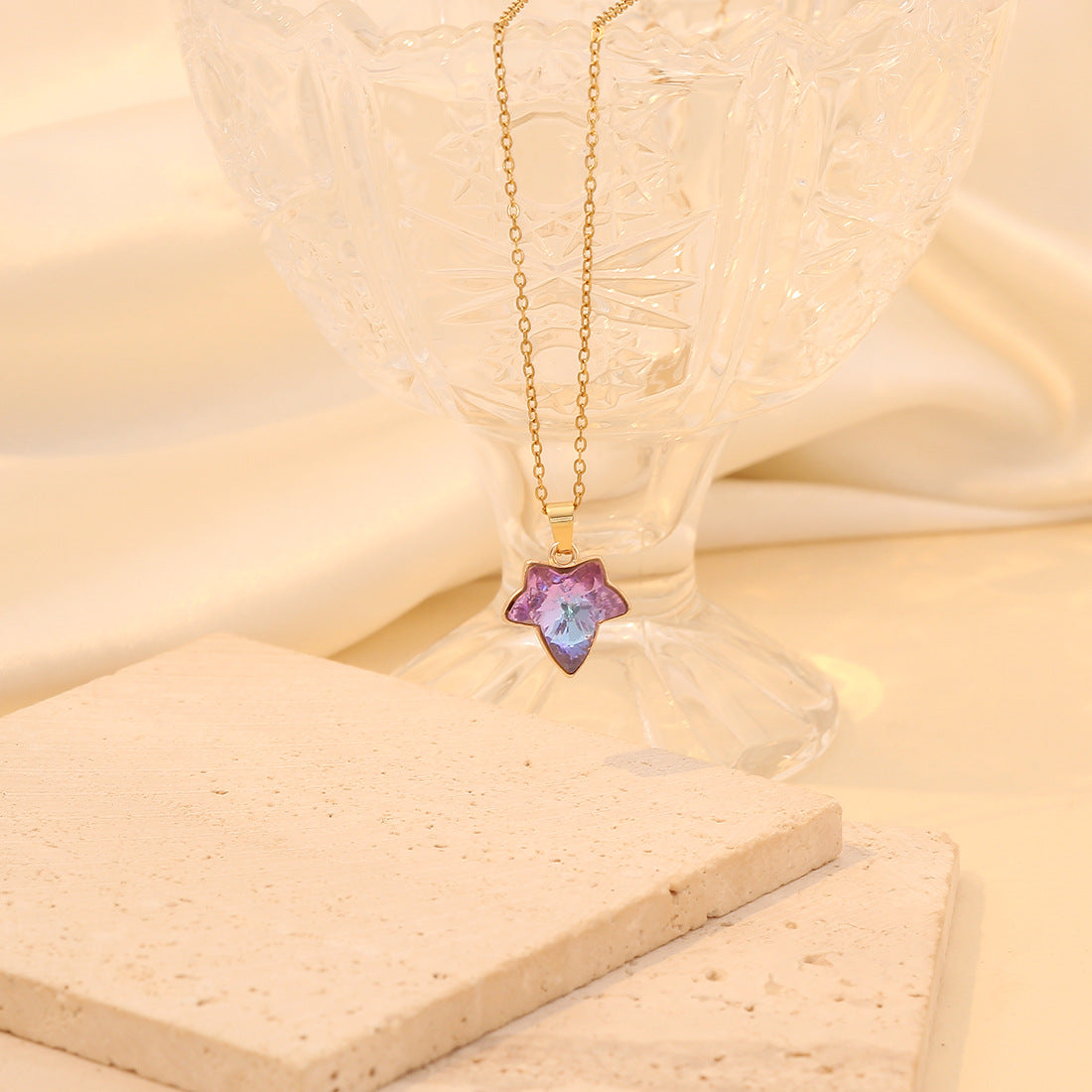 Fashion Minimalist Maple Leaf Pendant Necklace in Stainless Steel for Women
