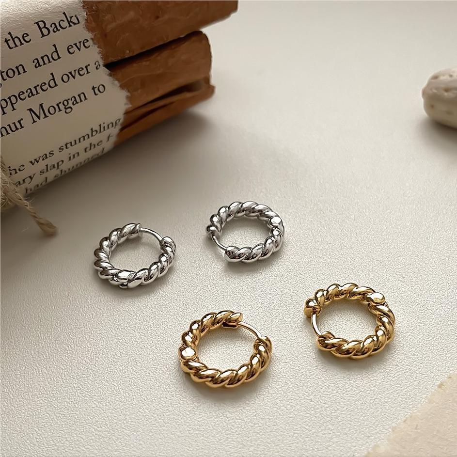 Orecchini a perno da donna in argento con design a corda intrecciata, minimalistici, con perno in argento sterling 925 e finitura lucida