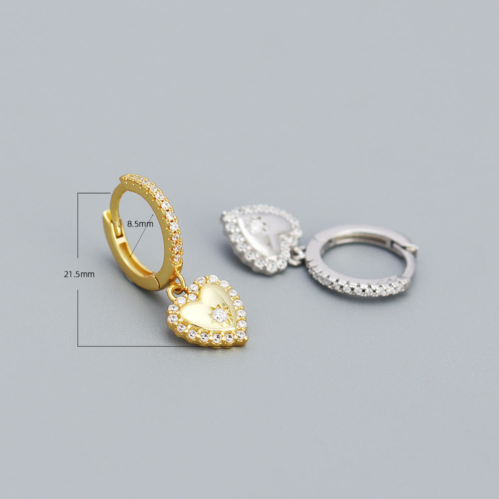 Orecchini a perno minimalisti a forma di cuore in argento sterling con intarsio completo di strass per donna