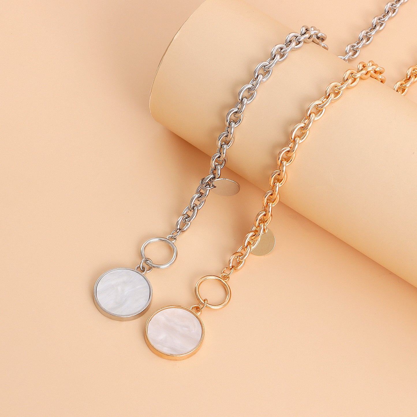 Punk Style Geometric Mother-of-Pearl Inspired Pendant Necklace for Women Alloy Plated Clavicle Chain