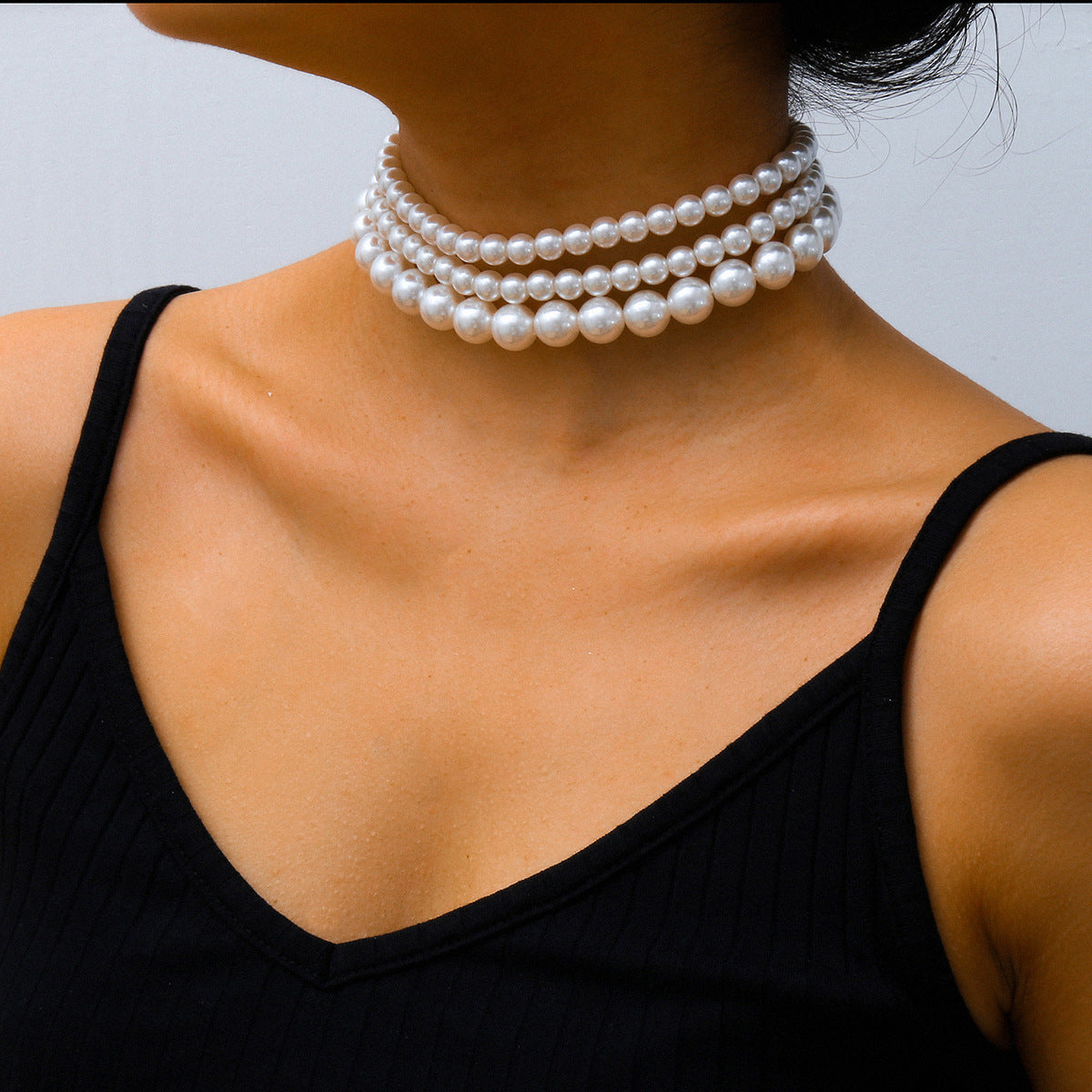 French Vintage Style Heart-Shaped Multi-Layer Imitation Pearl Necklace with Rhinestone Accents and Pearl Chain for Women