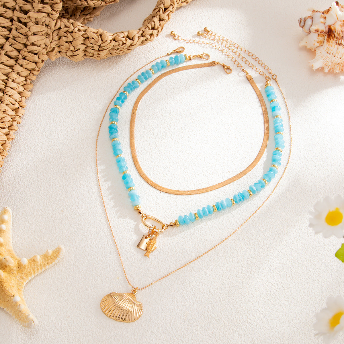Sweet Plated Iron Animal Shell Resin Pendant Necklace for Women