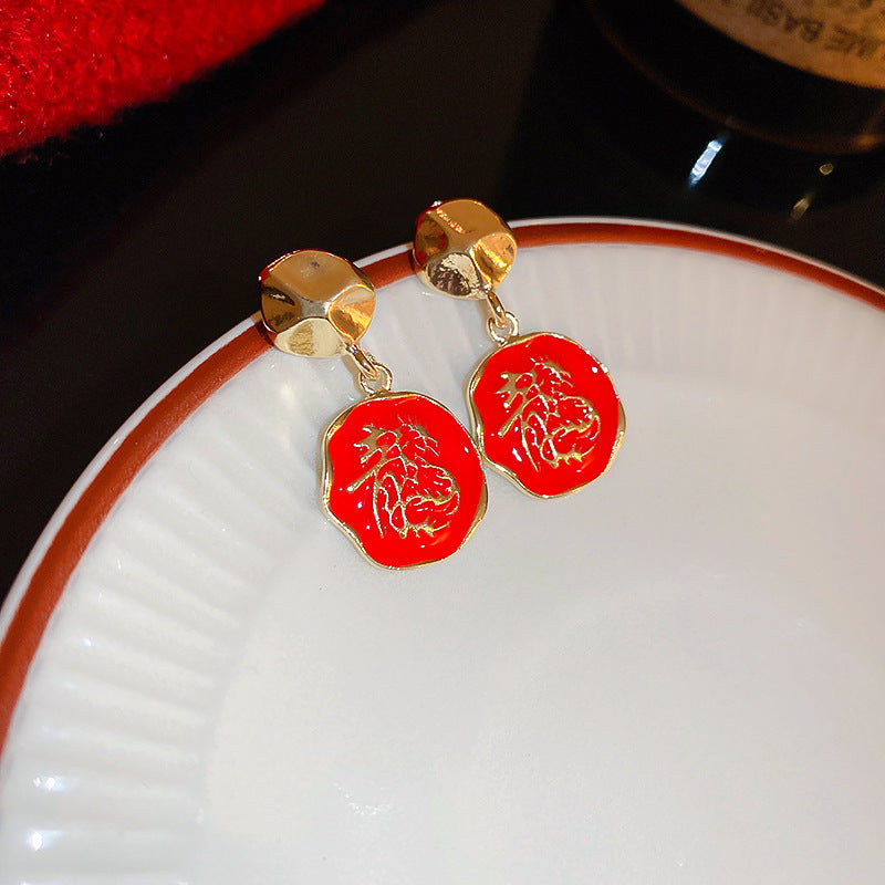 Fashionable Dragon-Shaped Zirconia Ear Cuffs for Women Stainless Steel Plated with Real Gold No-Piercing Ear Bone Clips