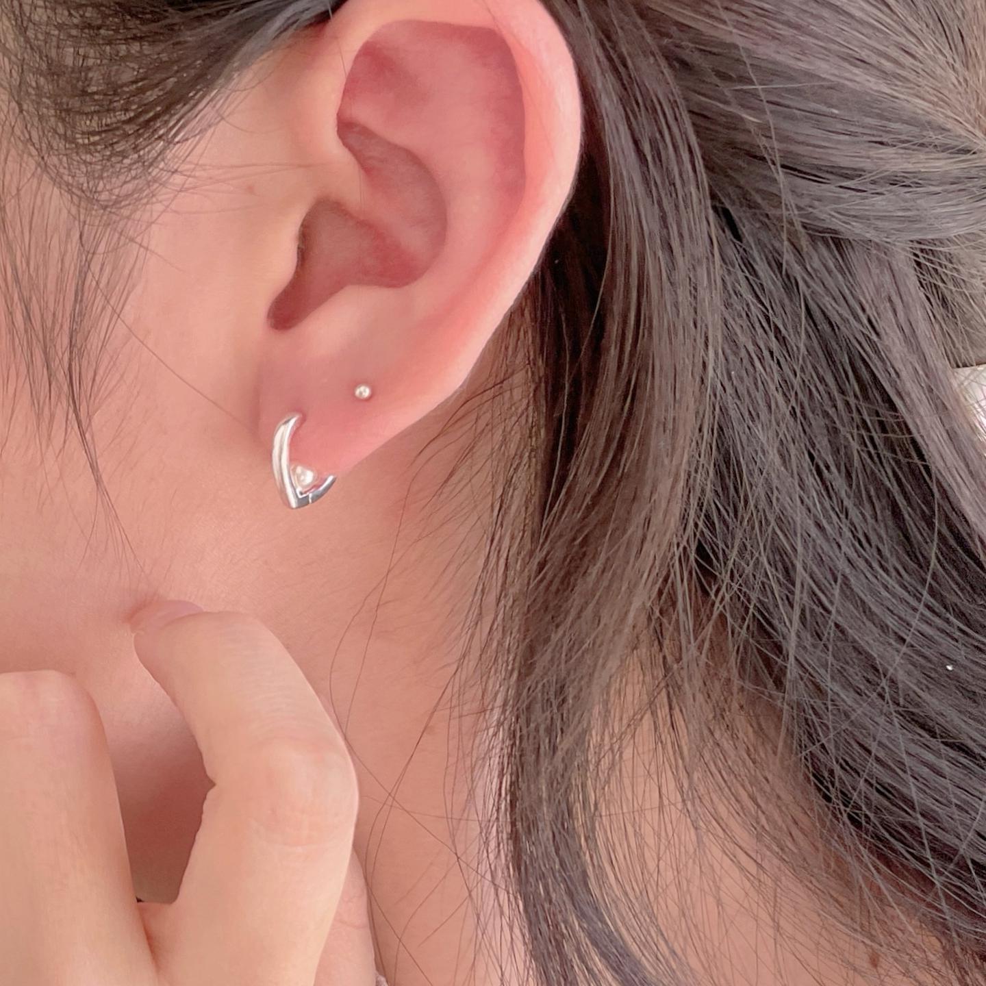 Pendientes de botón minimalistas con forma de corazón de plata de ley 925 con baño de oro para mujer