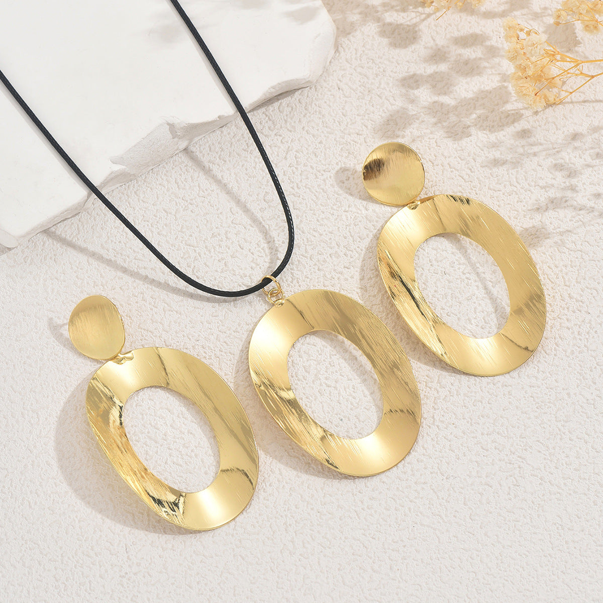 Minimalist Geometric Large Hoop Earrings and Long Necklace Set for Women Alloy with Plating Finish