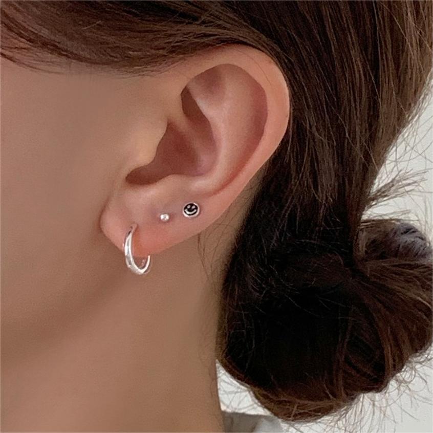 Pendientes de Plata de Ley 925 con Forma de Corazón Minimalista y Cara Sonriente Recubiertos de Resina para Mujer