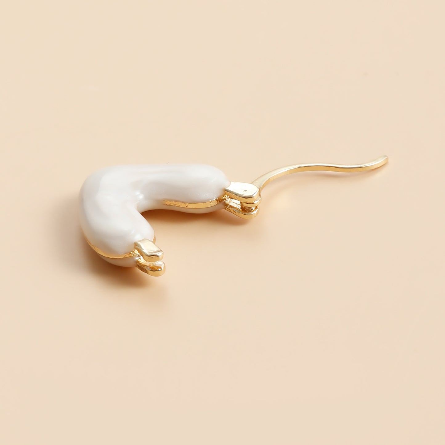 Vintage Minimalist V-Shaped Heart Stud Earrings for Women with Electroplated Metal Finish