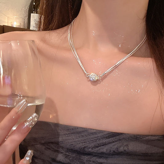 Collar minimalista geométrico magnético de acero titanio con diamantes de imitación para mujer con acabado chapado y cadena de serpiente