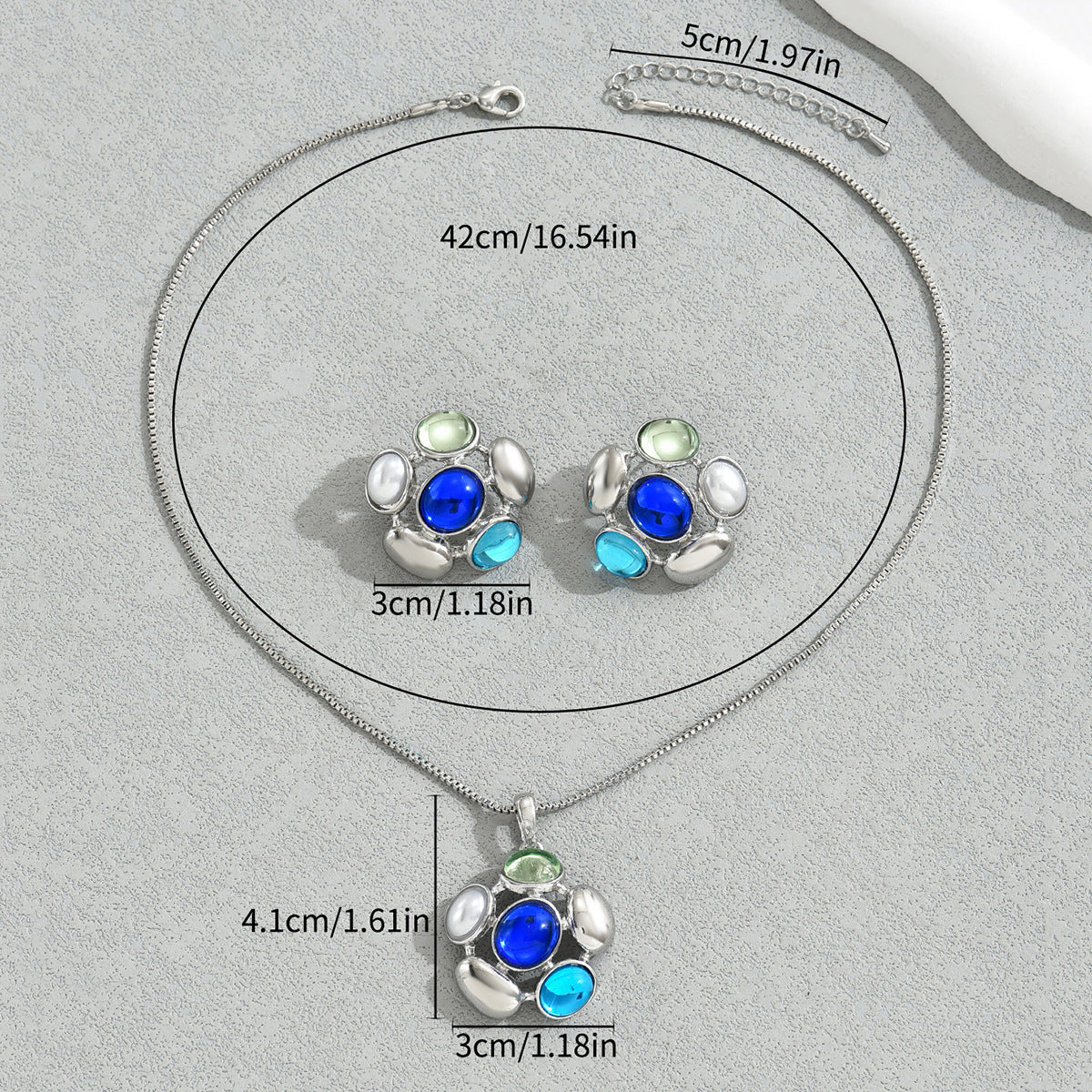 Fashion OL Style Floral Petal Design Copper Necklace and Earrings Set with Inlaid Gold-Plated Artificial Gemstones for Women