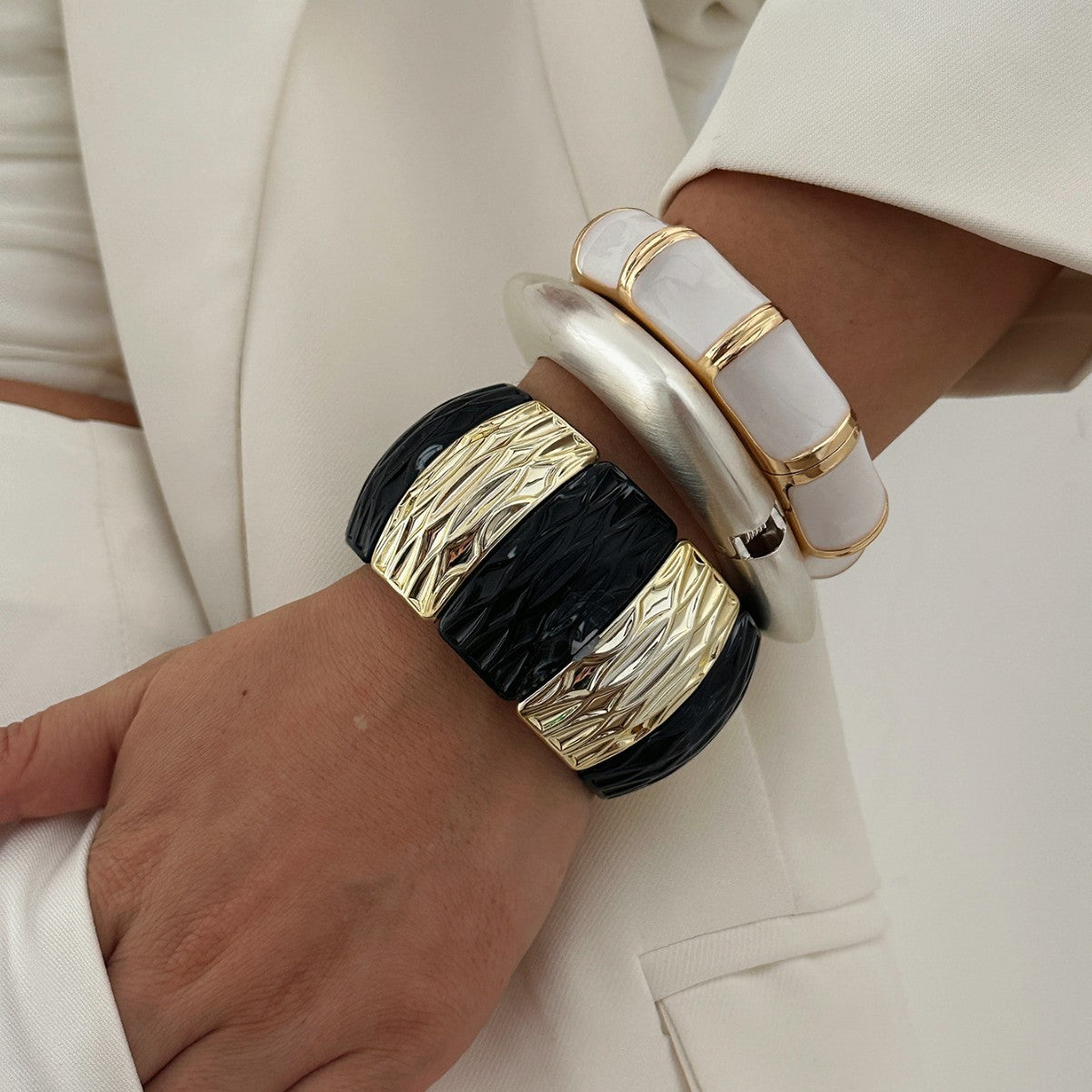 Vintage Geometric Enamel Plated Alloy Bracelet for Women