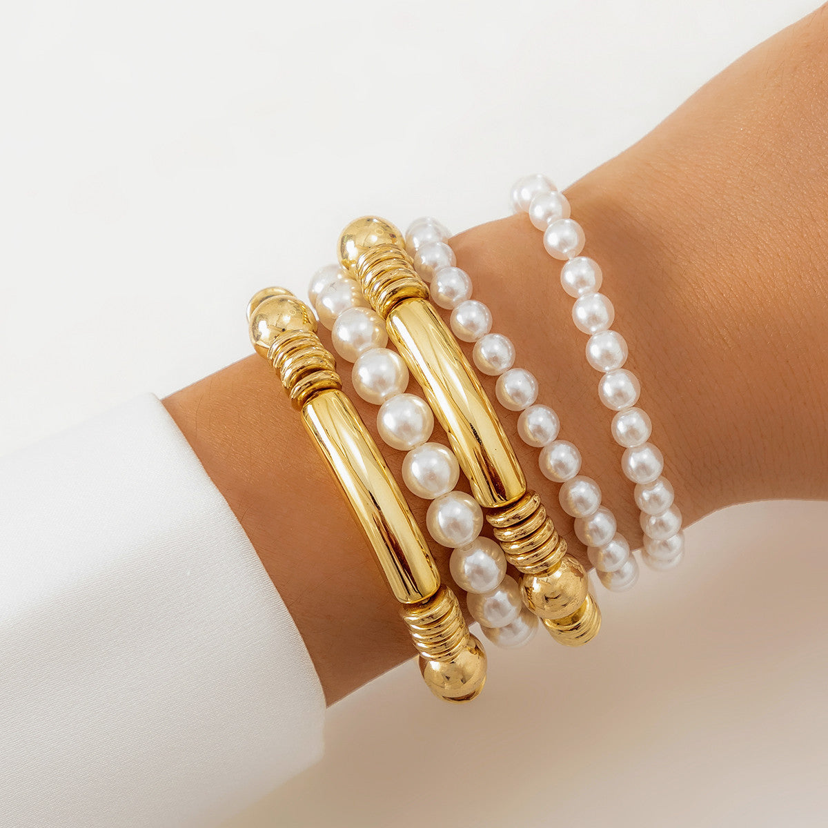 Set di braccialetti minimalisti con fiocco e perline, perle finte e finitura placcata, da donna