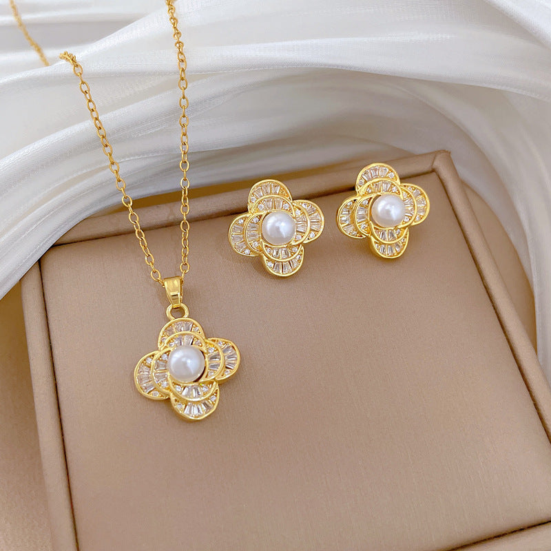 Luxury Fresh and Sweet Plated Brass Zircon Micro-Pave Earrings and Necklace Set