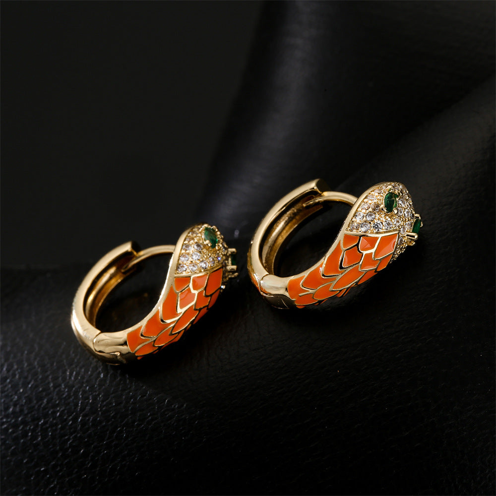 Orecchini minimalisti geometrici a forma di serpente in rame con placcatura in vero oro e zirconi micro-pavé