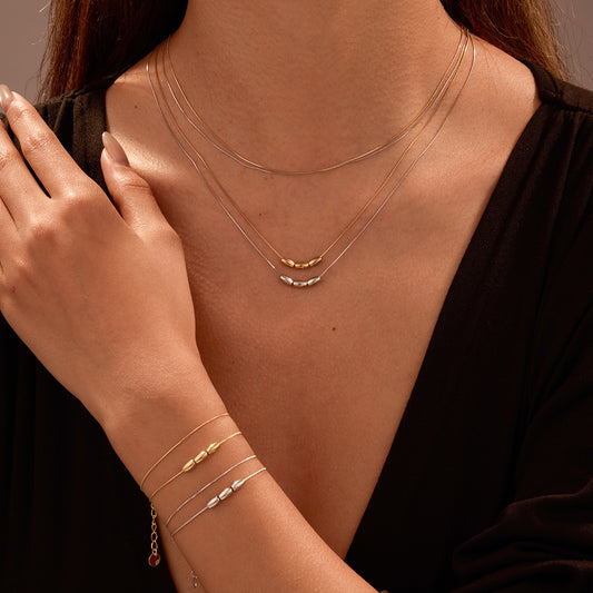 Minimalist Fashion Stainless Steel Geometric Bead Pendant Necklace for Women with Plated Finish and Delicate Double-Layer Clavicle Design