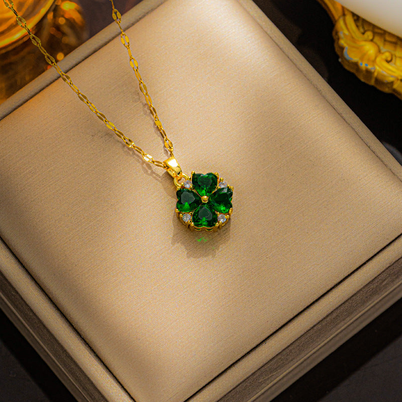 Luxury Style Four-Leaf Clover Pendant Necklace for Women in Titanium Steel with Rhinestone Inlay on Wavy Chain