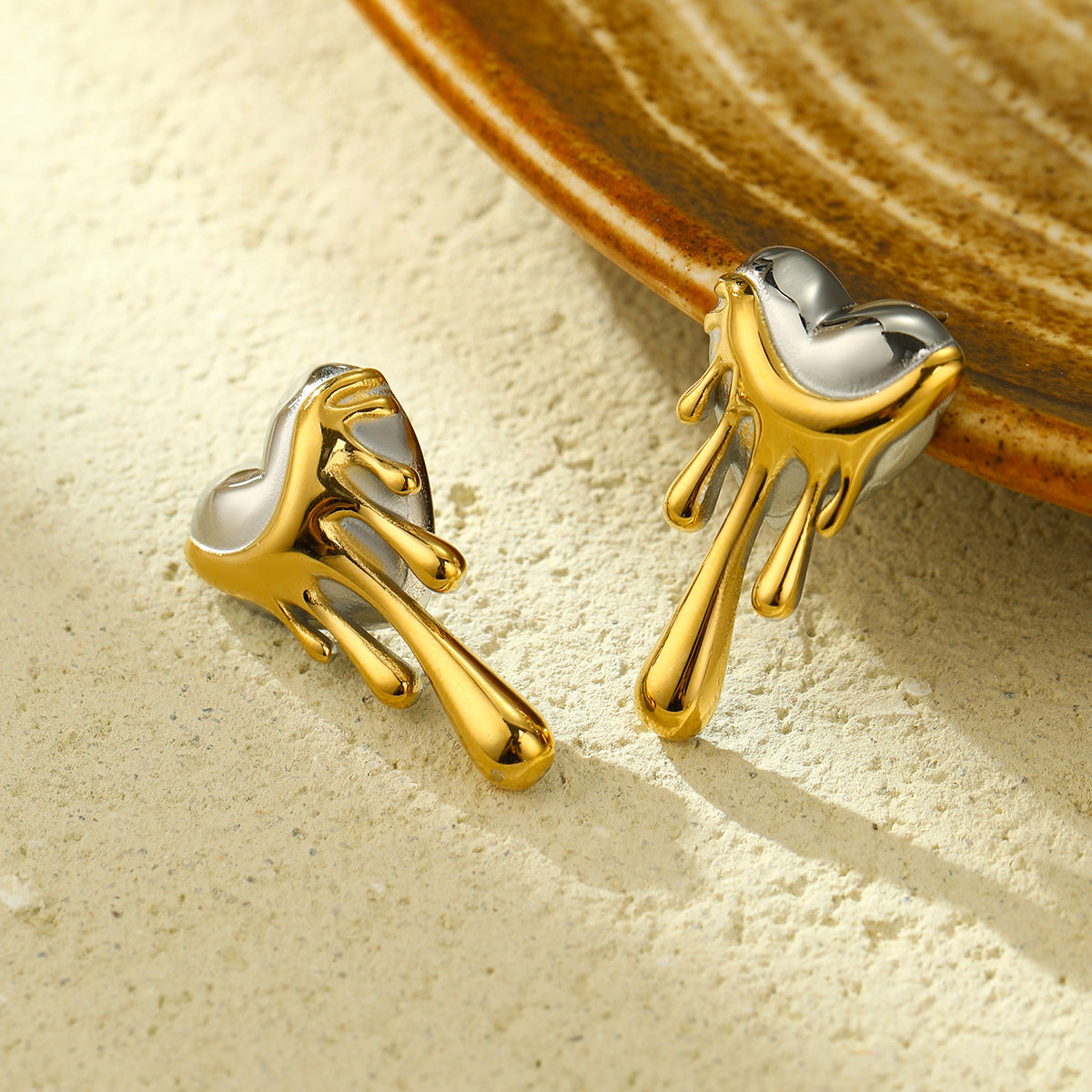 Luxury Style Heart and Teardrop Shaped Titanium Steel Earrings with Rhinestone Inlay and Plated Finish
