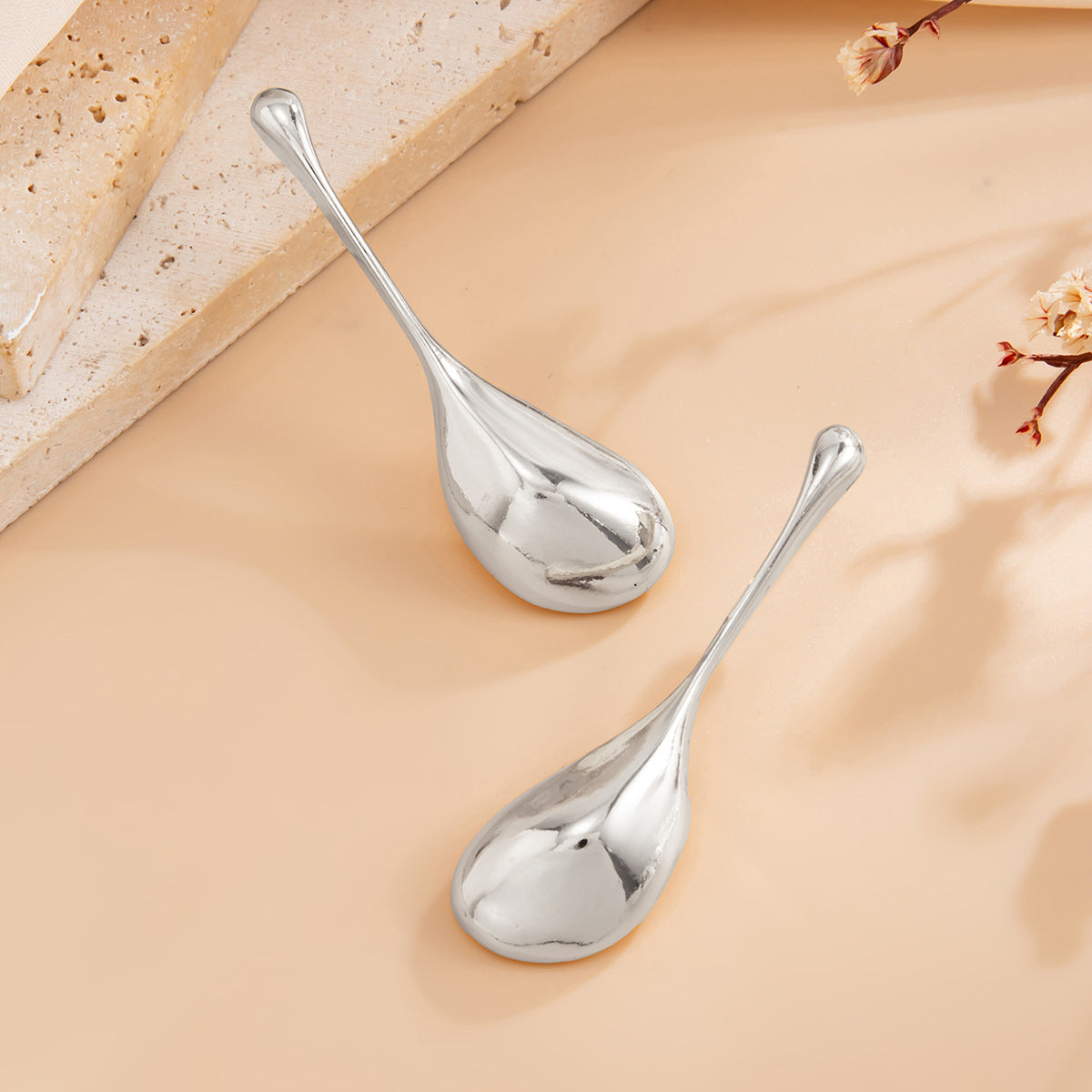 Minimalist Teardrop Zinc Alloy Plated Earrings for Women