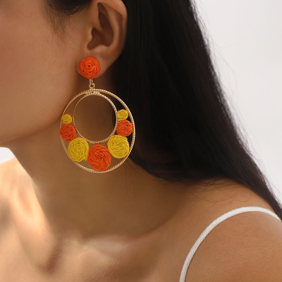Pendientes de rafia con diseño geométrico y base de aleación para mujer, joyería artesanal llamativa