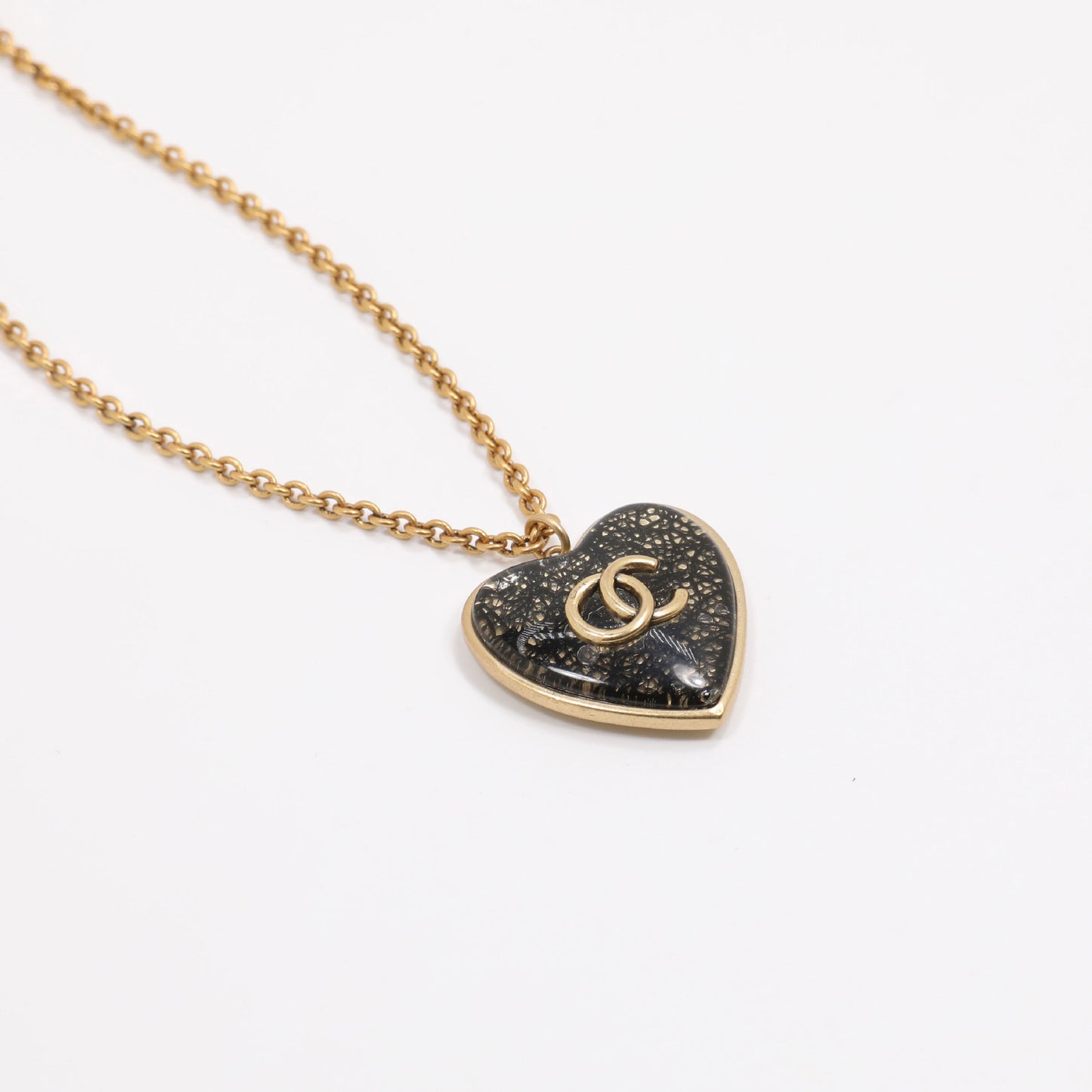 Vintage Heart Acrylic Brass Gold Plated Pendant Necklace Cable Chain for Women