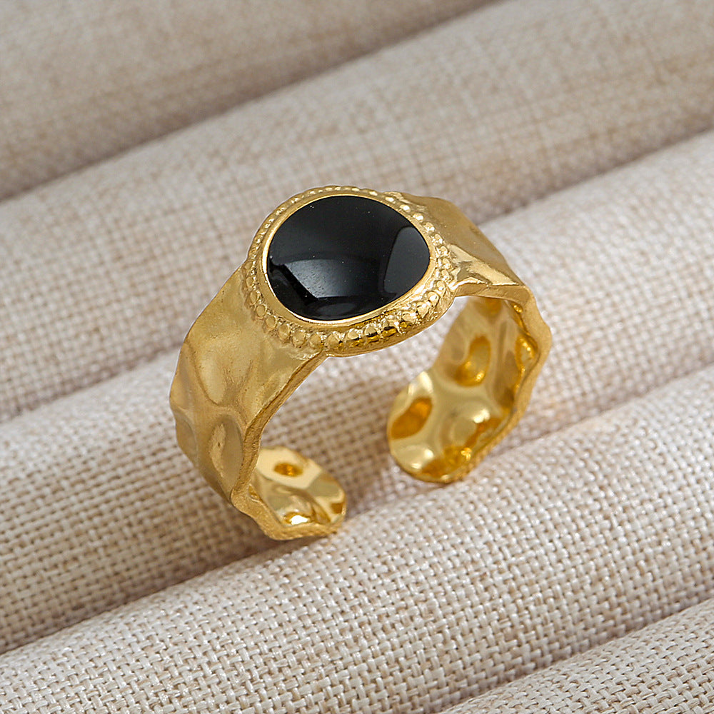 Anillo de acero de titanio con forma de U, estilo punk, chapado en oro de 18 quilates y detalles de microincrustaciones de piedra de lava ovalada