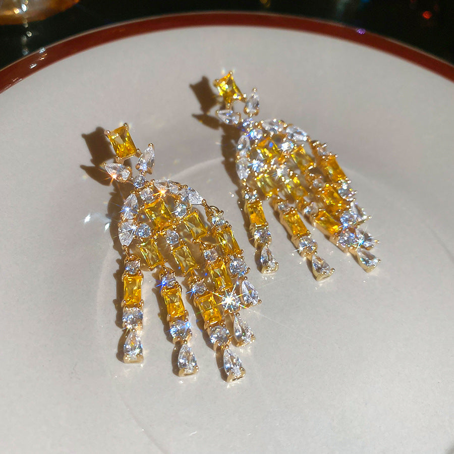 Pendientes colgantes geométricos estilo corte francés con incrustaciones de circonitas y detalles de borlas para mujer