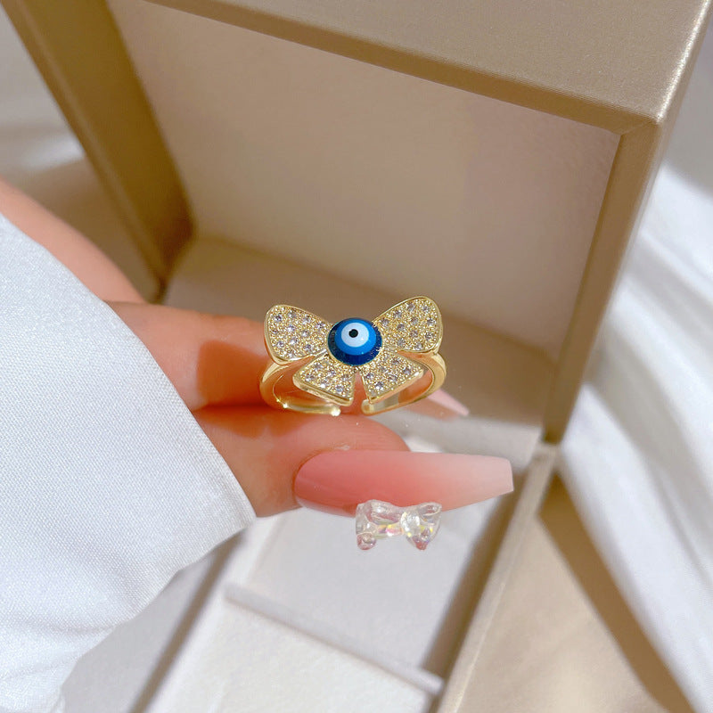 Anello da donna in ottone con zirconi a farfalla in stile cartoon, finitura galvanica, fascia regolabile, stile minimalista giapponese