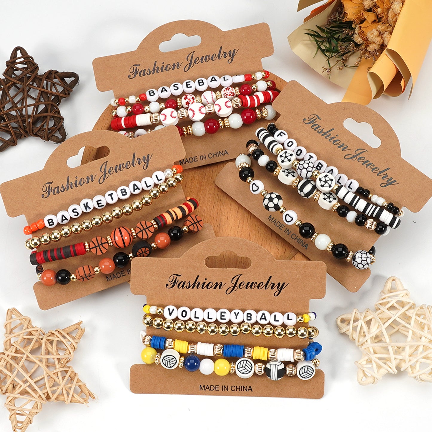 Set di braccialetti elastici unisex con perline, con elementi a tema basket, calcio, baseball e pallavolo