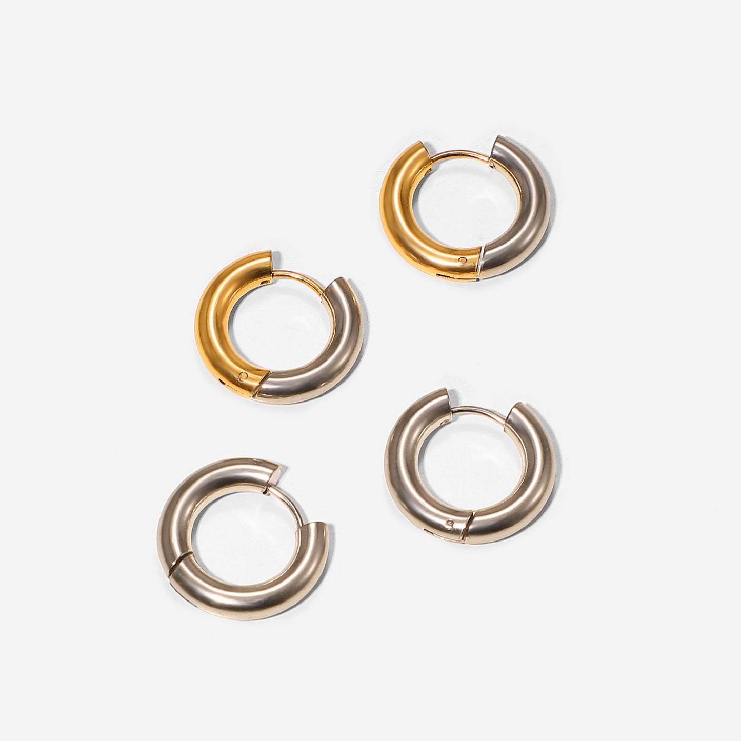 Pendientes minimalistas geométricos en forma de anillo de acero inoxidable con baño de oro de 18 quilates