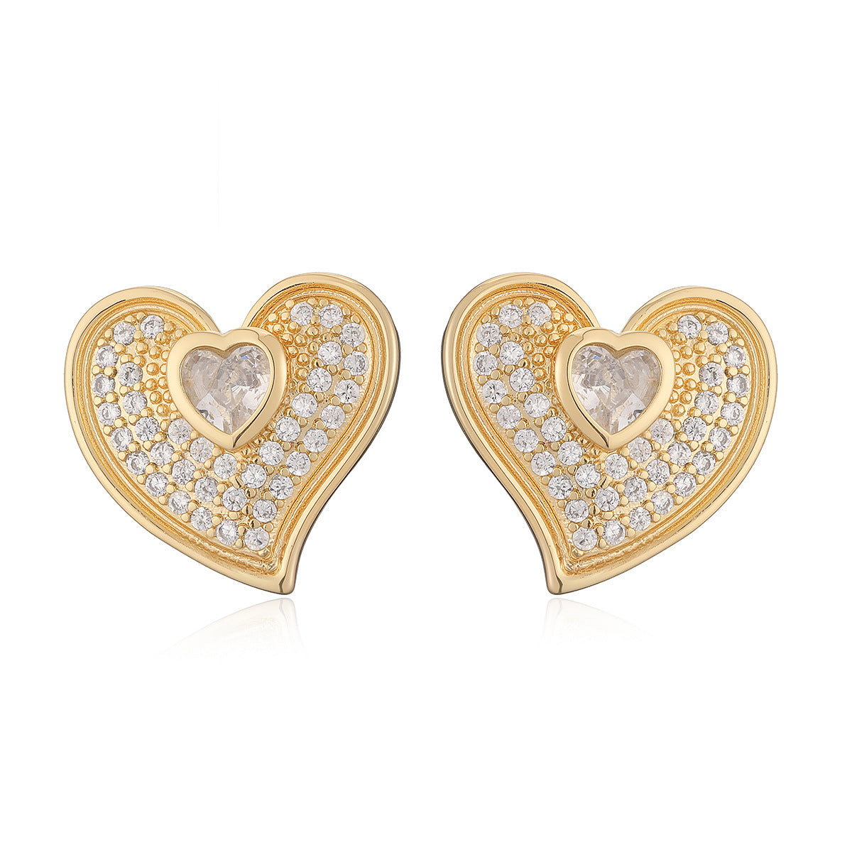 Orecchini a perno vintage da donna a forma di cuore con zircone, base in rame e placcatura in oro 18 carati
