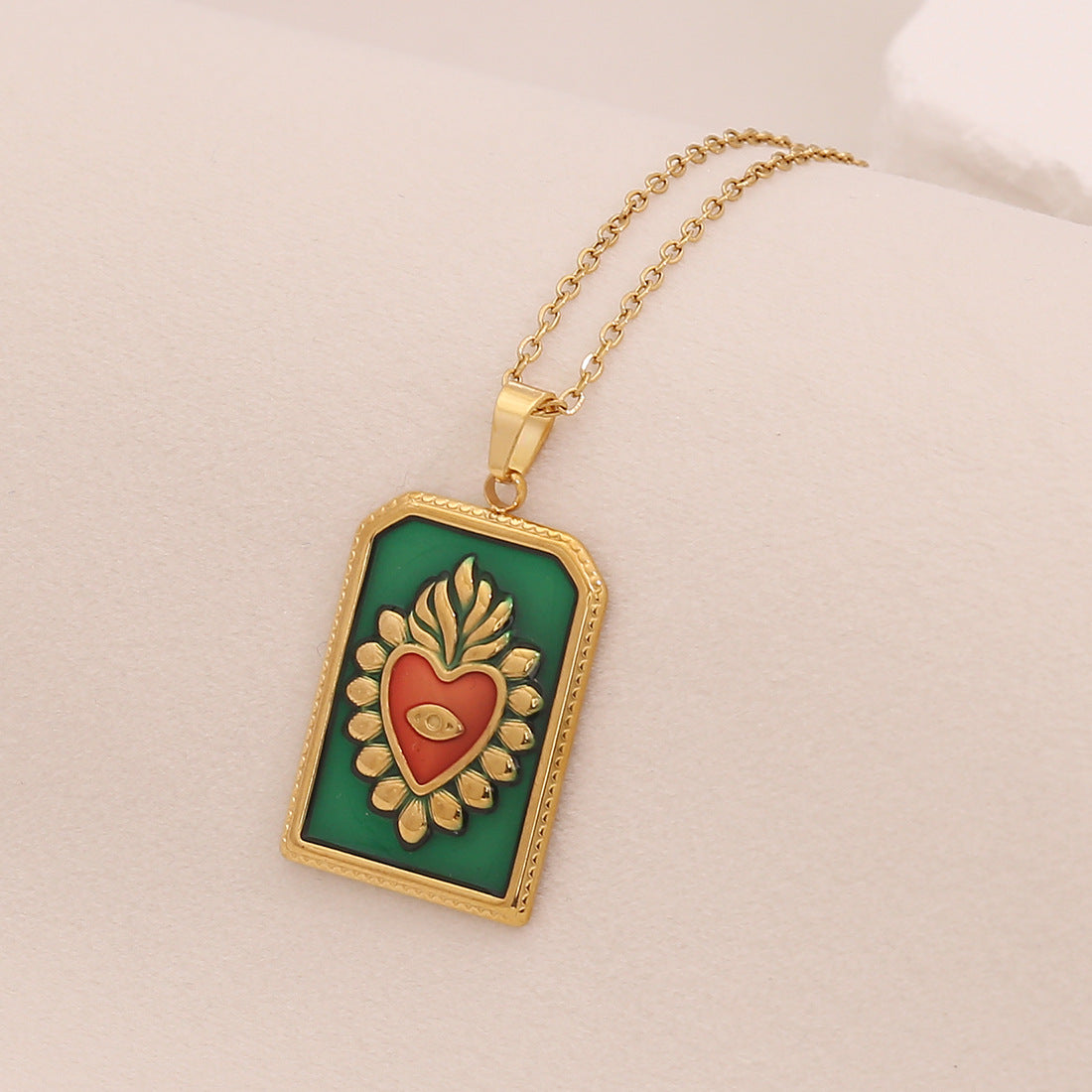 Fashionable Heart-Shaped Tarot Pendant Necklace in Stainless Steel with Enamel Finish for Women
