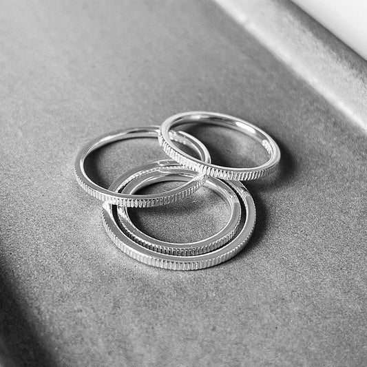 Anillo minimalista de plata de ley 925 chapado con forma geométrica
