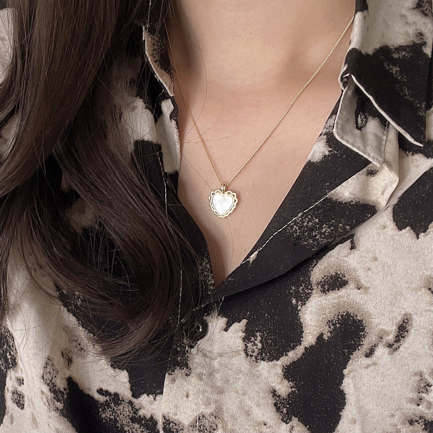 Minimalist Heart-Shaped 925 Sterling Silver Necklace with Shell Pendant for Women