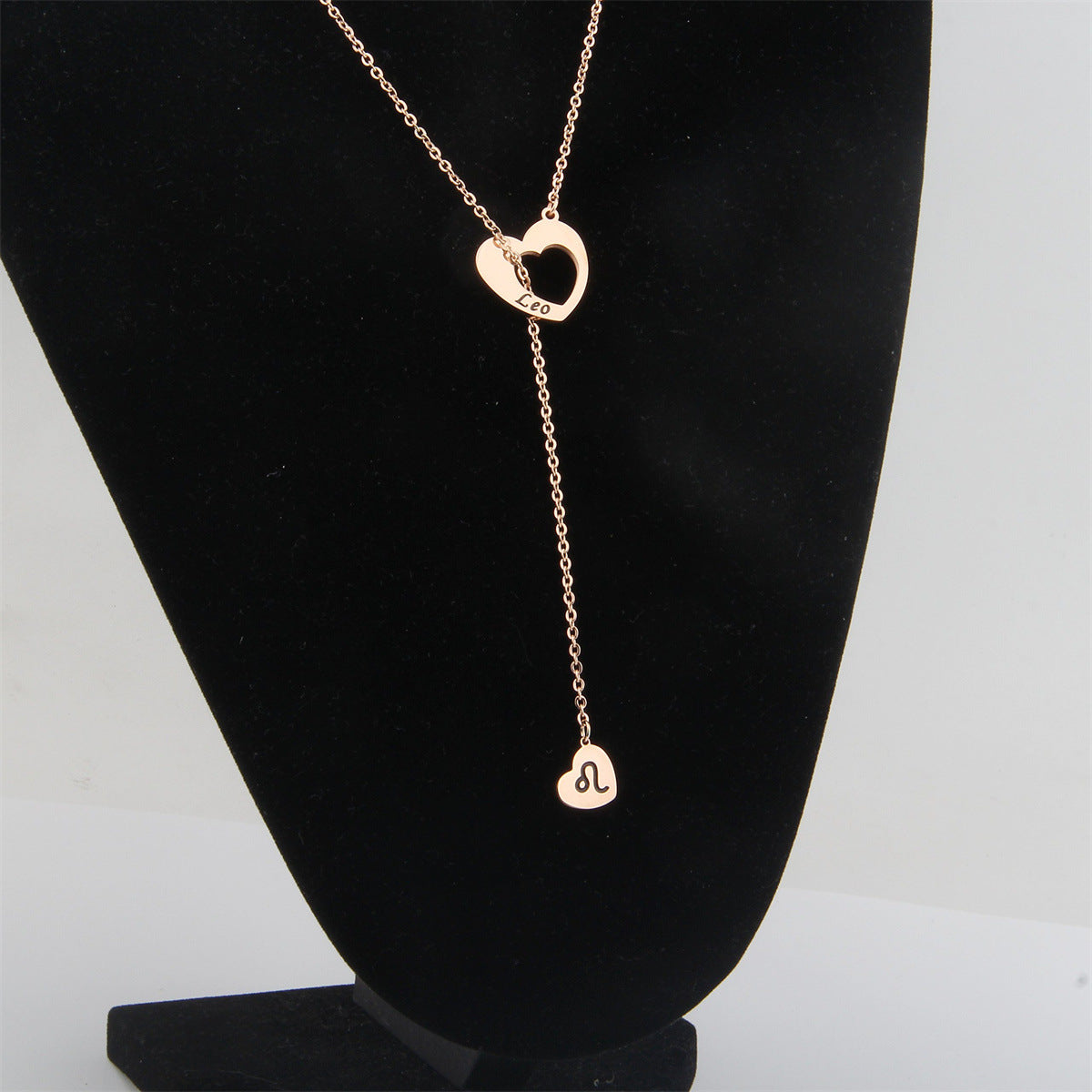 Natural and Fresh Sweet Heart-Shaped Stainless Steel Lariat Y Necklace with Polished Titanium Steel Pendant for Women