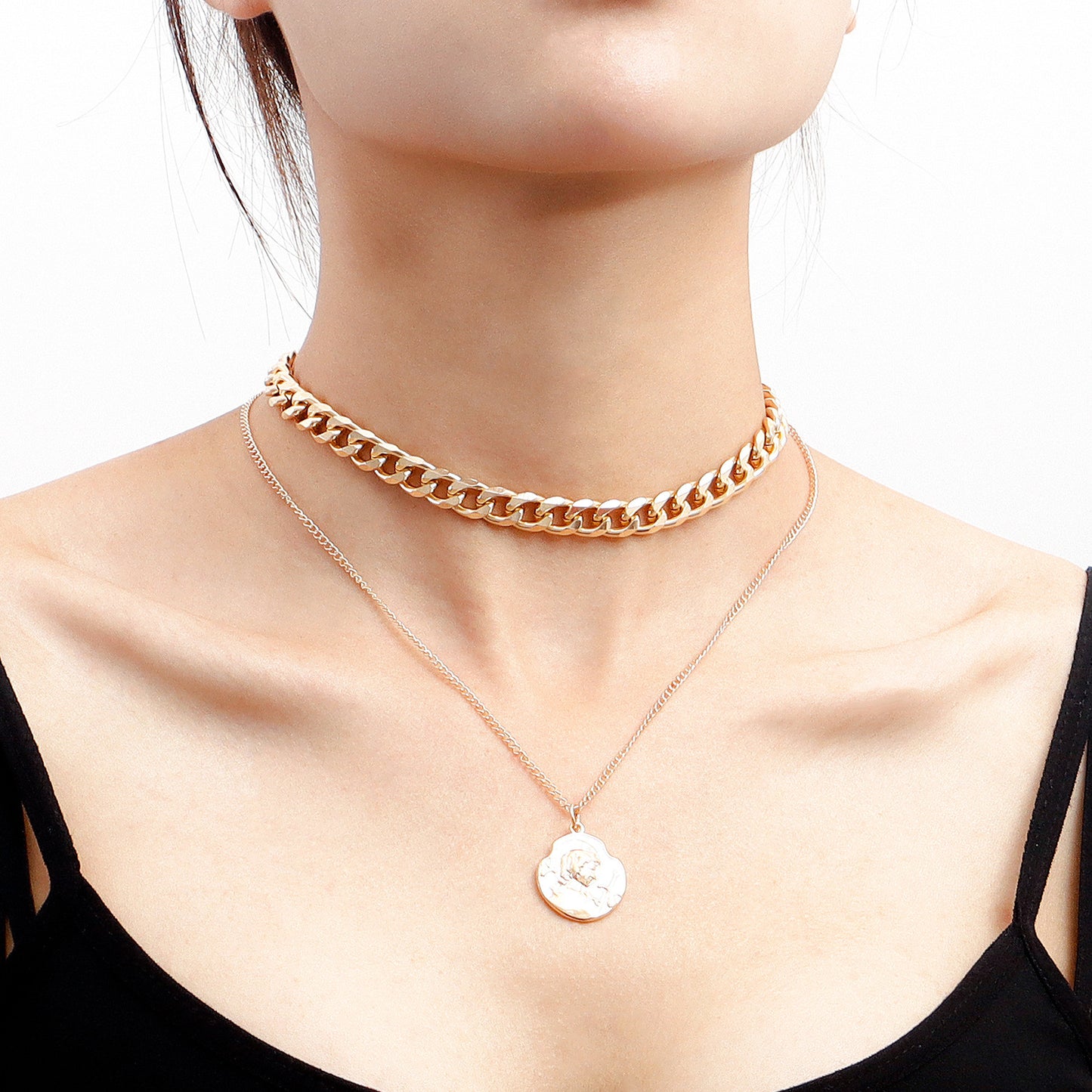 Vintage Double-Layer Geometric Alloy Pendant Necklace for Women with Electroplated Finish and Clavicle Chain Style