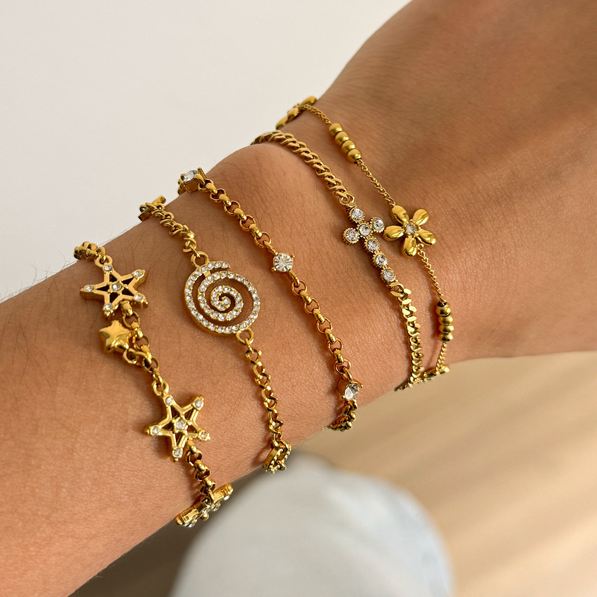 Pulsera geométrica de acero inoxidable con incrustaciones de pedrería y chapado para mujer, joyería de lujo de moda y resistente al deslustre