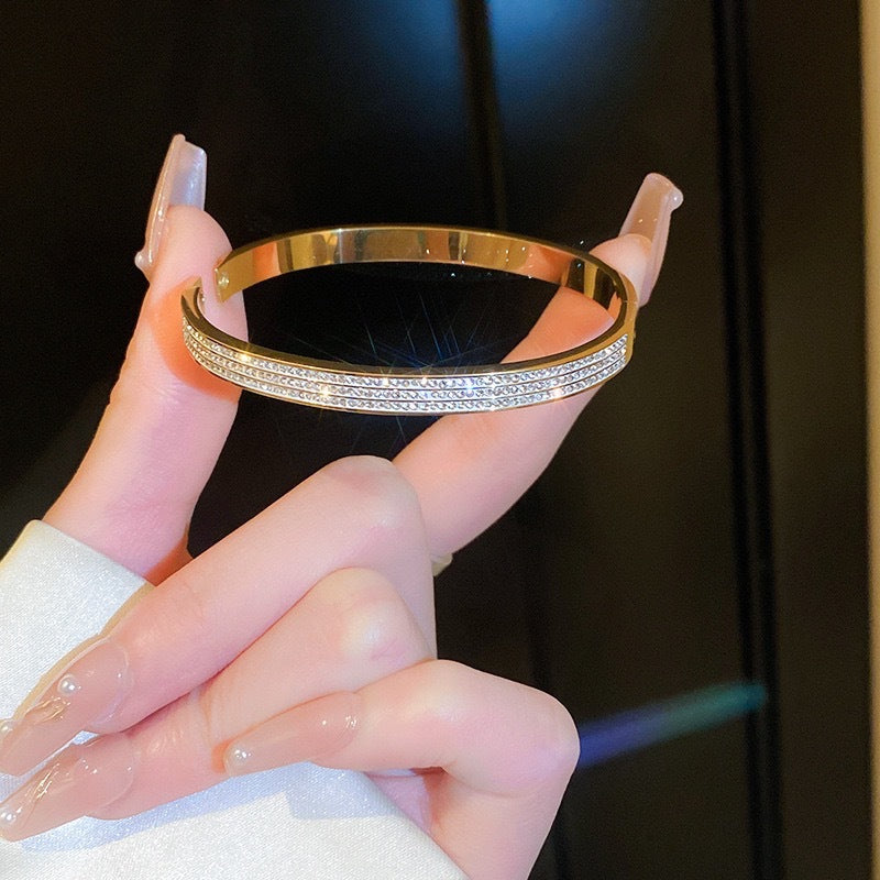 Minimalist Geometric Oval Zirconia Cuff Bracelet for Women in Titanium Steel with Plated Finish