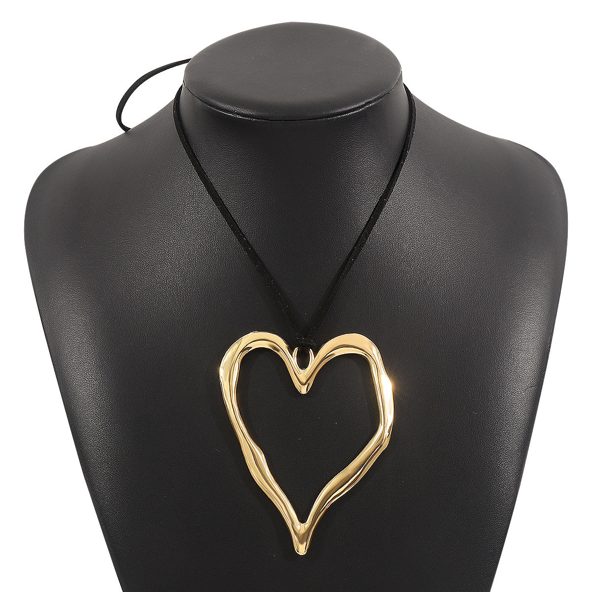Collar de gargantilla de terciopelo con colgante de corazón hueco irregular extragrande para mujer con dije de aleación