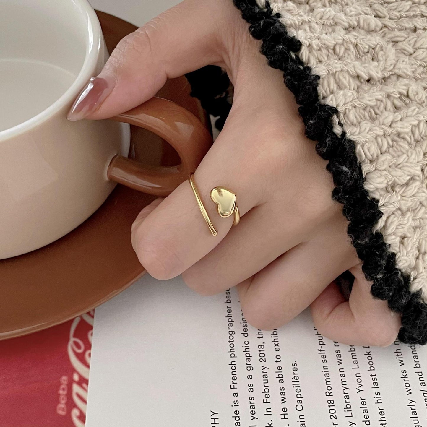 Minimalist Heart-Shaped 925 Sterling Silver Ring for Women with Clean Line Design and Geometric Edge Detail