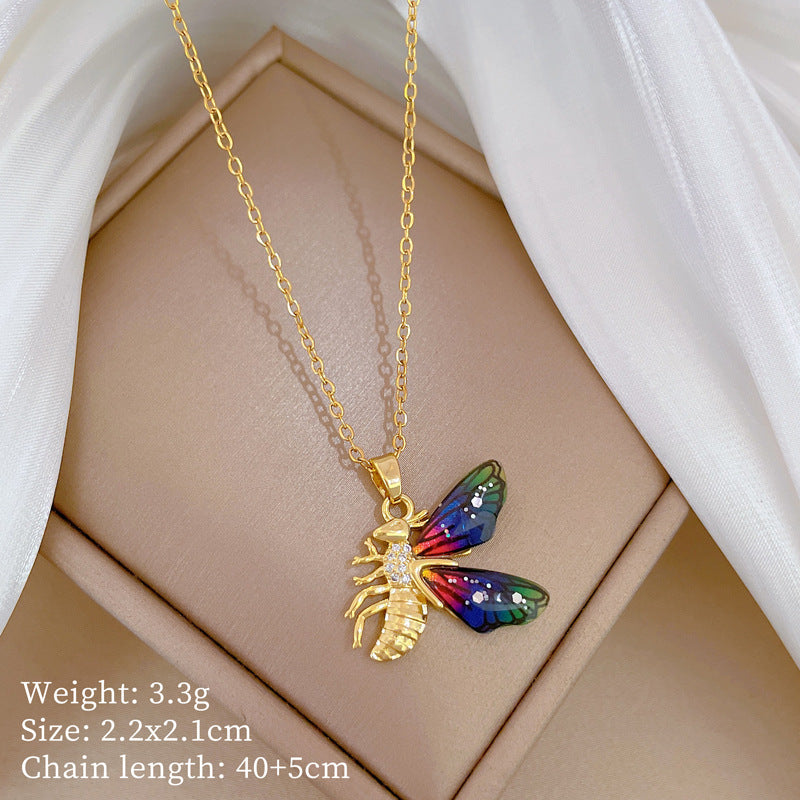 Collar Minimalista de Acero de Titanio con Forma de Abeja e Incrustaciones de Circonita Cúbica para Mujer, Cadena Ajustable con Colgante