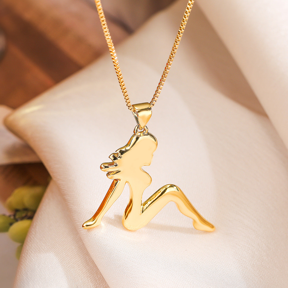 Minimalist Geometric Pendant Necklace for Women with Copper Base Plated in 18K Gold and Zircon Accents